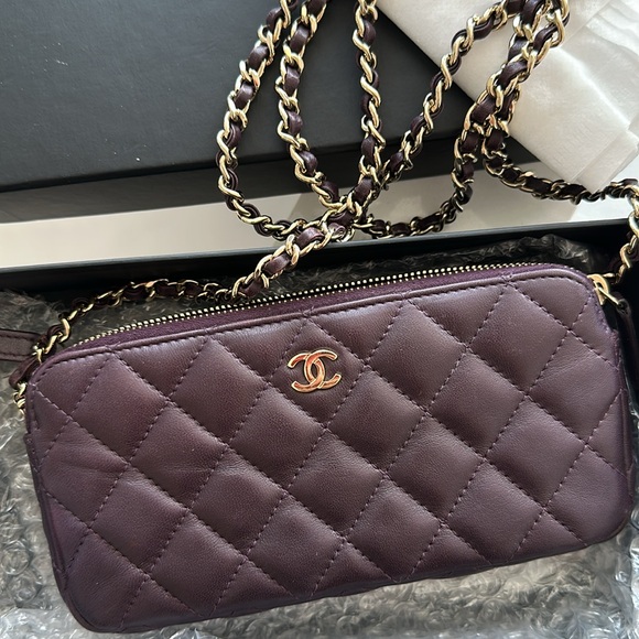 Chanel Phone Bag & Crossbody Bag or Wallet on Chain WOC - Picture 8 of 8